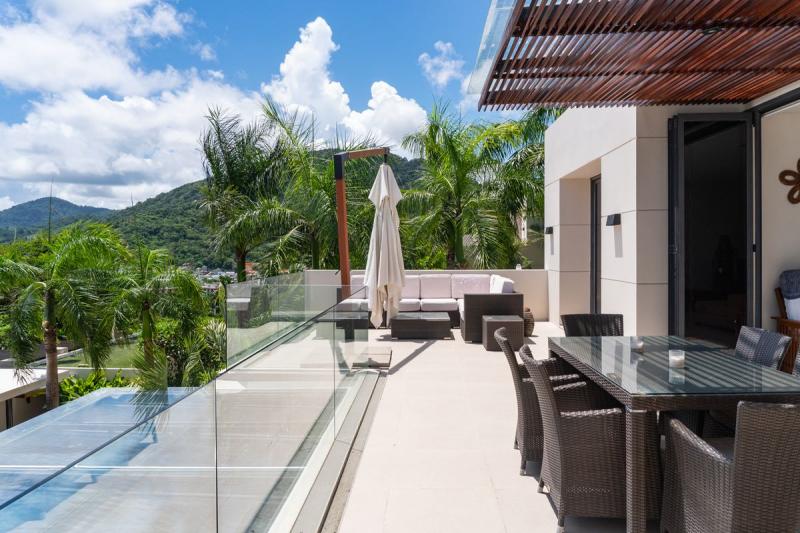 Photo Luxury 2 Bedroom Apartment with Full Ocean View for Sale in Kata, Phuket