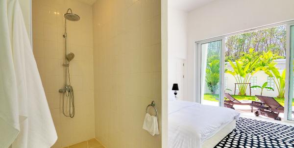 Photo Tropical 3 bedroom villa to rent with pool in Paklok,Phuket