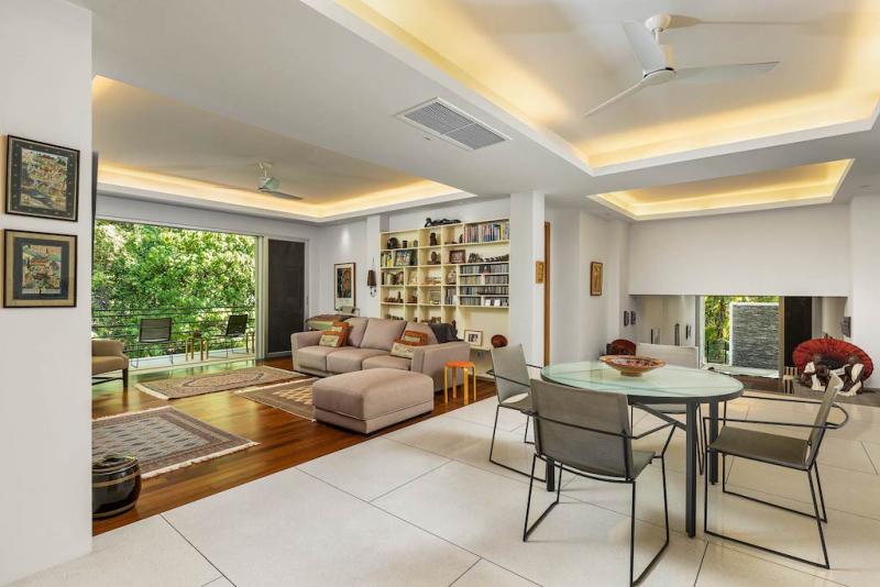 Photo Perfect luxury 5 bedroom villa for sale overlooking Layan Beach