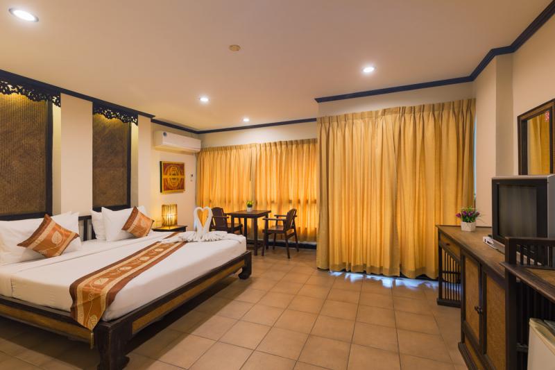 Photo Phuket 56 Bedroom Pool Resort for Lease in Patong 