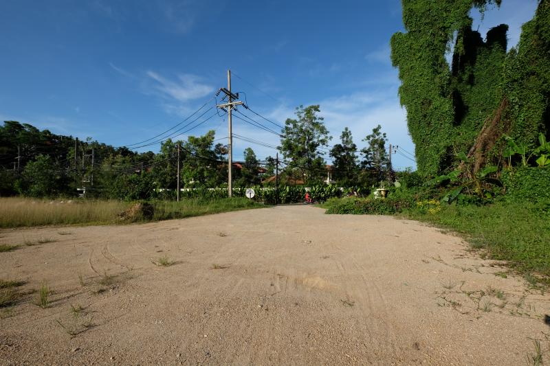 Photo Phuket land for sale in the exclusive Layan with high potential for investors