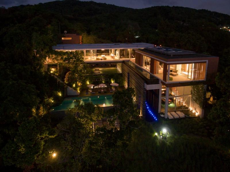 Photo Phuket super villa overlooking Andaman sea for sale located in Kamala Headland