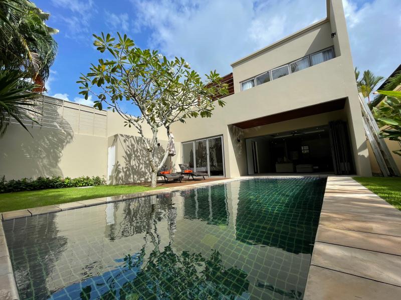 Picture 2 bedroom villa with pool for sale at The Residence Bangtao 