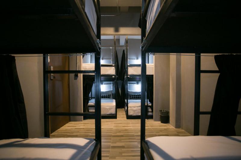 Picture Modern Boutique Hostel с более чем 105 кроватями в Патонге, Пхукет