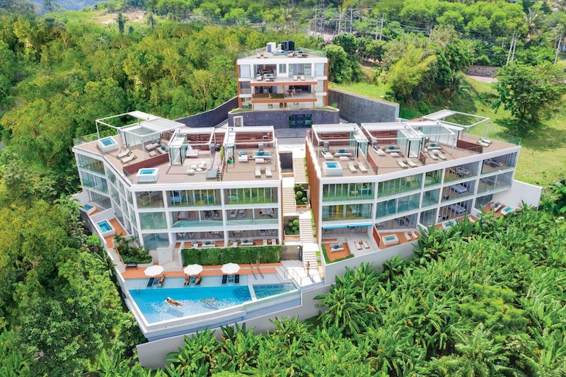 在芭东海滩出售的全新豪华海景公寓图片