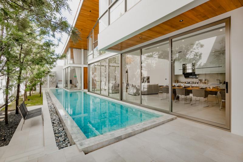 图片 呈塔累待售的带私人游泳池的新当代泰式房屋
