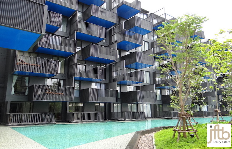 Picture Modern 1 bedroom apartment with partial sea view for sale in the heart of Patong 