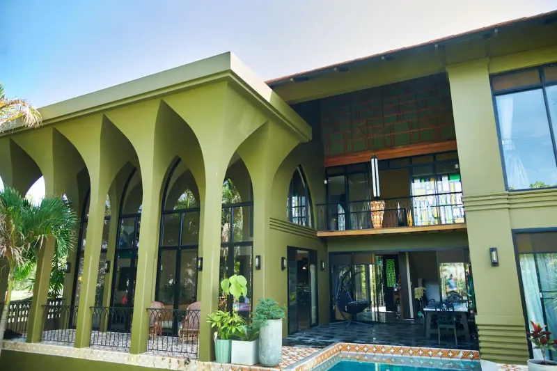 Photo Villa de luxe de 4 chambres avec piscine à louer près de la plage de Mai Khao