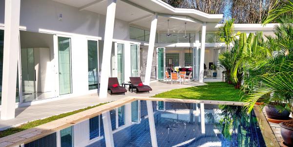 Picture 3 bedroom villa to rent with pool in Paklok, Phuket, Thailand