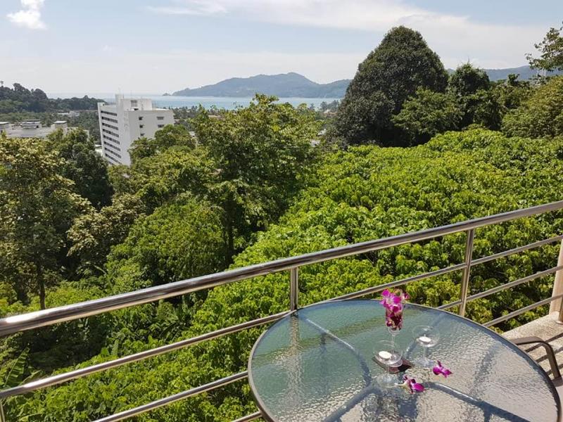 图片 2 Bedroom Sea View Apartment for Rent / Sale at Diamond Condominium in Patong
