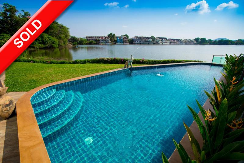 Picture Gorgeous pool villa with 4 bedrooms with superb lake view for sale in Chalong Phuket