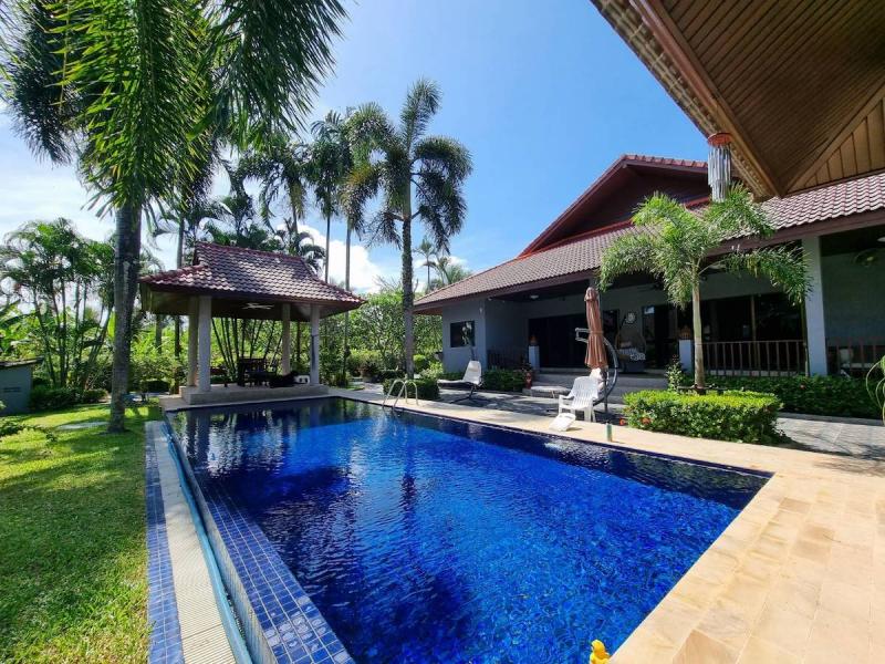 Photo villa avec piscine à vendre avec un terrain de 1600 m² à Rawai, Phuket