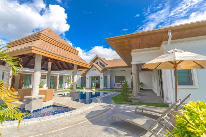 Photo Cherngtalay Villa de 4 chambres avec piscine pour les locations à long terme ou de vacances