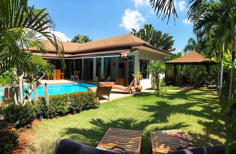Picture 带 3 间卧室的热带泳池别墅在普吉岛拉威出售