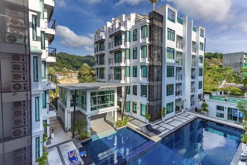 图片 泰国普吉岛卡马拉海滩宽敞现代 4 卧室公寓出租/出售