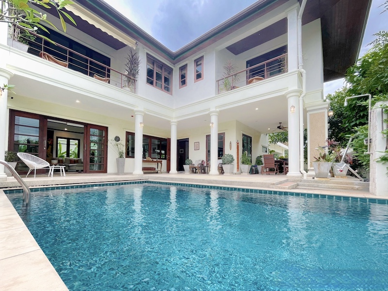Picture Superb Thai beach Villa for Sale in Surin