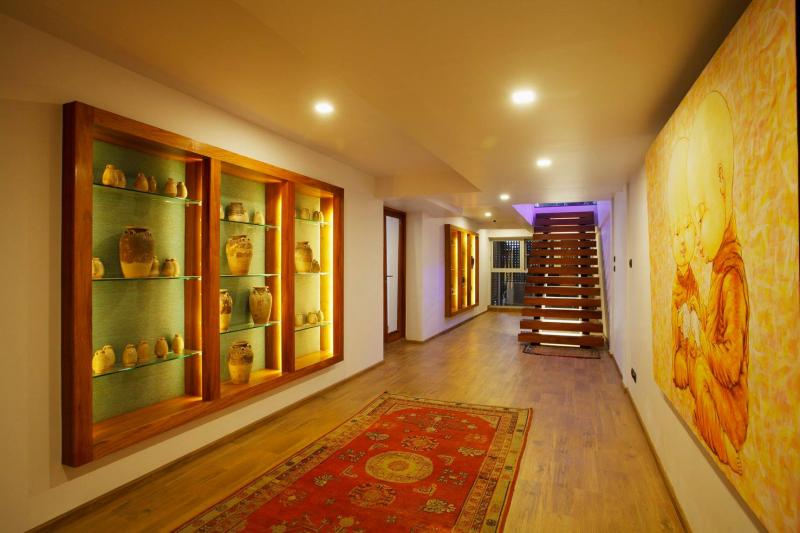 Photo Villa de luxe de 11 chambres à la location à Surin, Phuket, Thailande