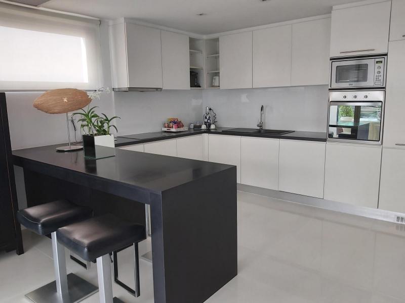 Photo Unique 1 Bedroom Deluxe Apartment for sale in Patong Beach, Phuket