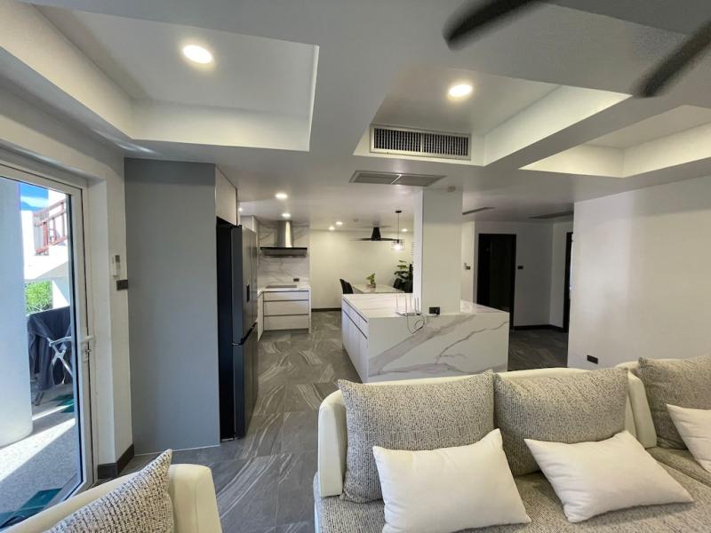 照片 奈汉海滩待售的 2 卧室外国永久业权公寓