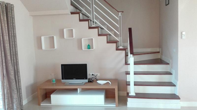 Photo 2 storey townhouse with 3 bedroom for quick sale located in Ko Kaew