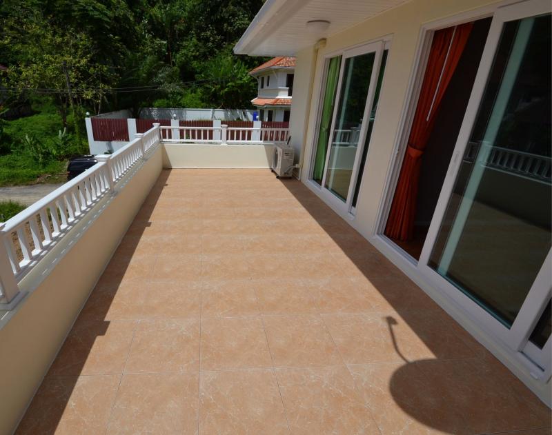 Photo Villa de 3 chambres entièrement rénovée avec piscine à Kathu