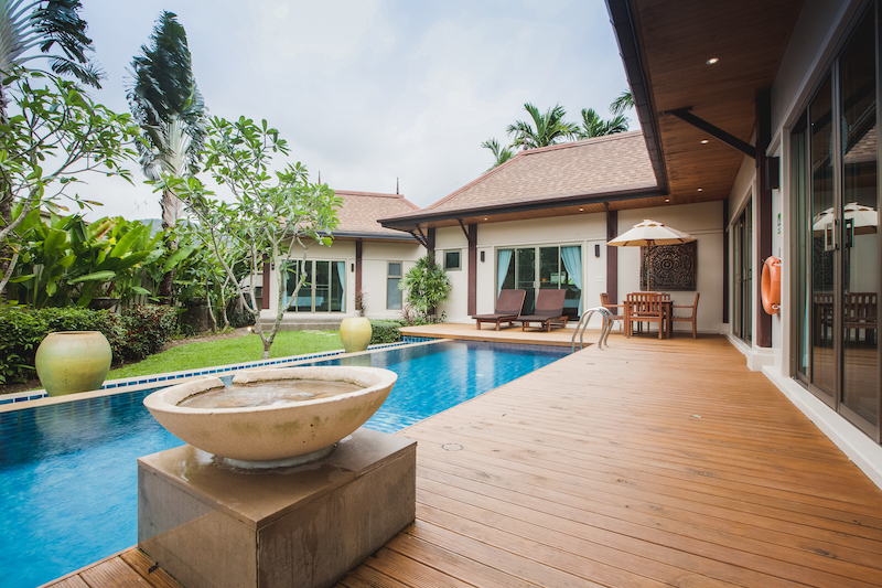 Photo 3 bedroom private pool villa for sale in Naiharn, Phuket 