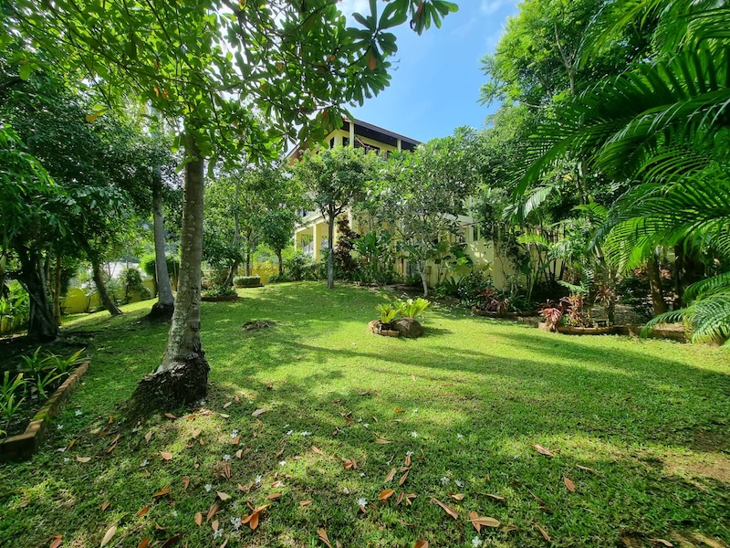 Photo Villa avec vue sur la mer et piscine privée à vendre à Kata, Phuket