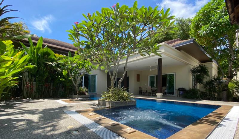 Photo 3 Br villa with pool for sale in Rawai, Phuket
