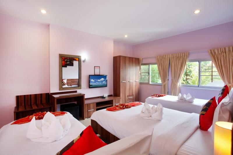 Фото 3-звездочный отель на 28 номеров на пляже Патонг, Пхукет, Таиланд
