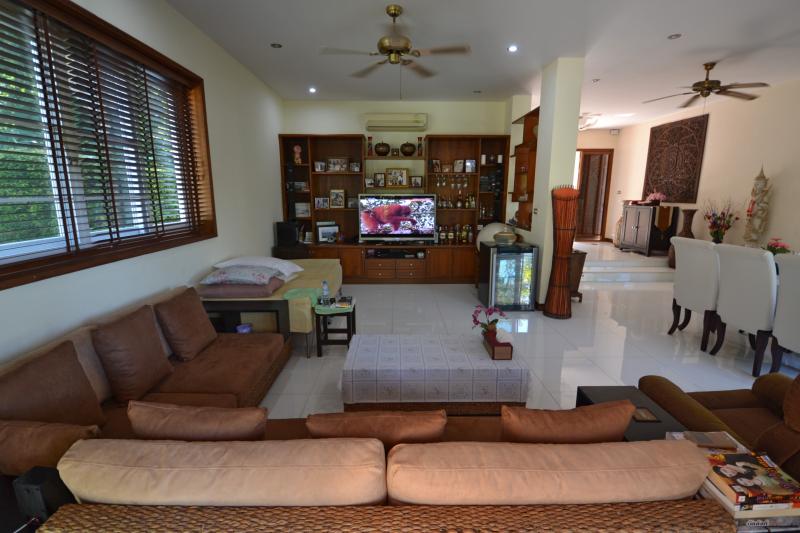 Photo Location ou vente d'une maison de luxe de 4 chambres à Kathu, Phuket, Thailande