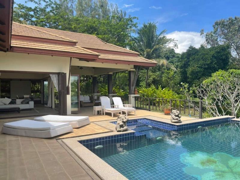 Photo 4 Bedroom pool villa for sale in Ao Po Marina Phuket 