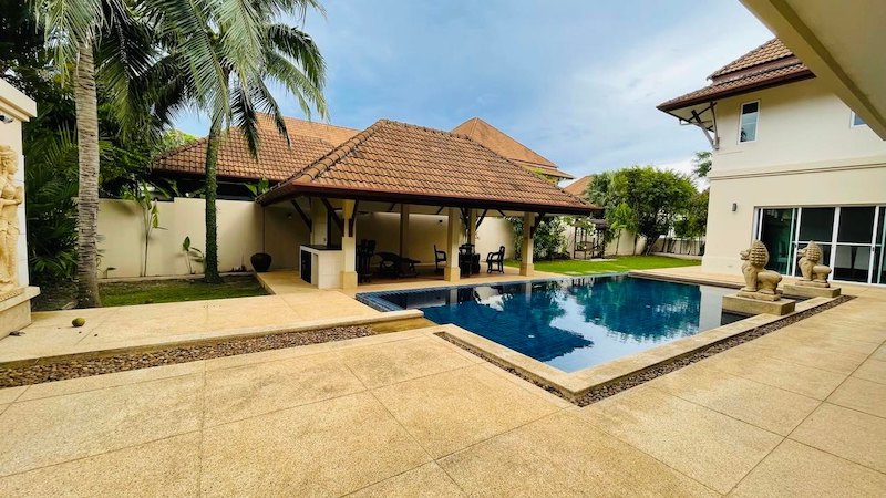Photo 5+1 Bedroom pool villa for quick sale in Koh Kaew