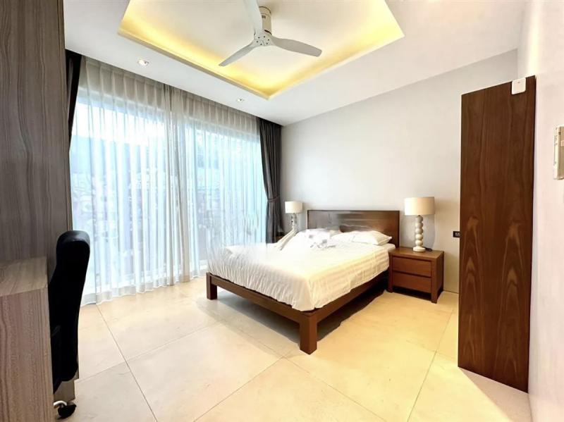 Photo 5 bedroom villa for sale in Botanica Luxury Villa located in Layan