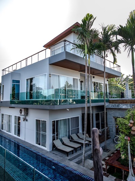 Photo Villa moderne de 8 chambres avec vue mer à vendre à Rawai
