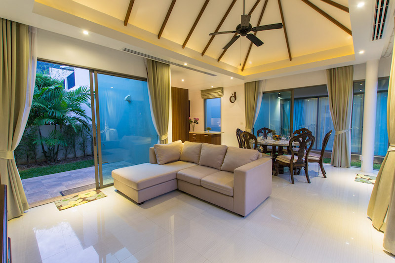 Photo 9 Bedrooms Within a Compound of 3 Pool Villas Resort for Sale near Nai Harn Beach, Phuket
