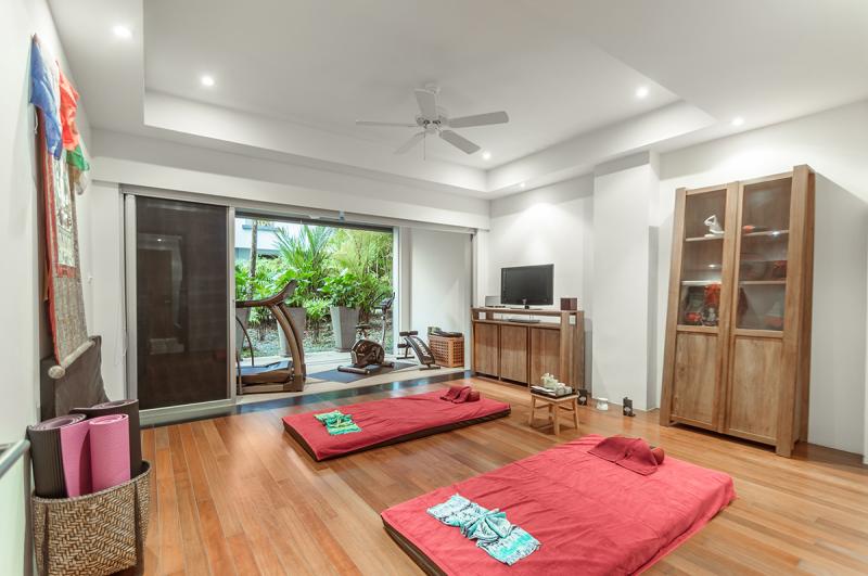 Photo Villa de luxe avec 5 chambres et piscine à vendre à Layan, Phuket