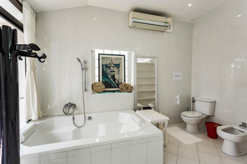 照片 普吉岛奥波出售令人惊叹的 5 卧室泳池别墅