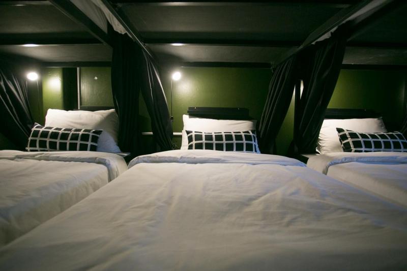 Photo Modern Hostel with more than 105 Beds in Patong, Phuket