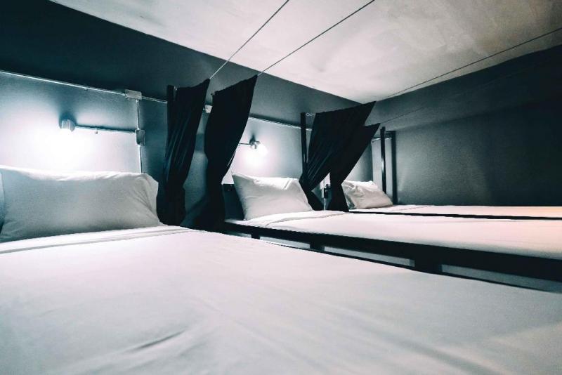 Photo Modern Hostel พร้อมเตียงมากกว่า 105 เตียงในป่าตอง ภูเก็ต