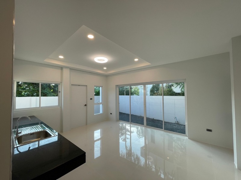 照片在普吉岛卡图出售的全新现代风格 3 卧室别墅