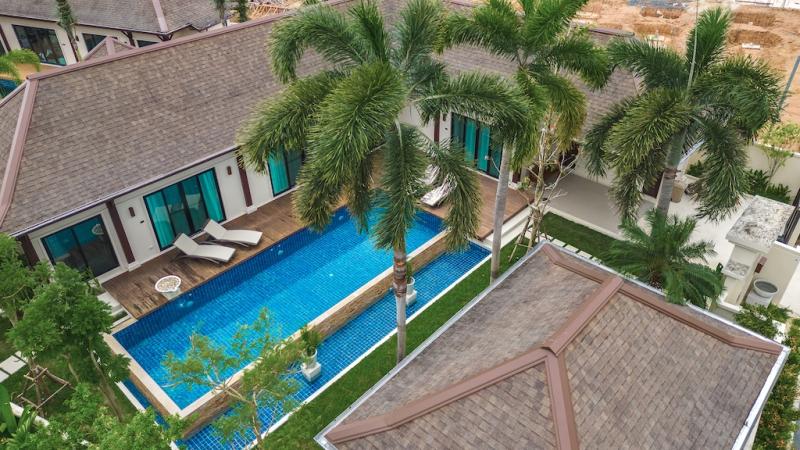 Photo Charming 3 bedroom pool villa for rent and sale in Tara estate in Layan