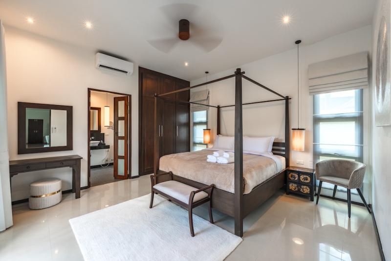 Фото Очаровательная вилла с 3 спальнями и бассейном в аренду и на продажу в поместье Тара в Лаяне