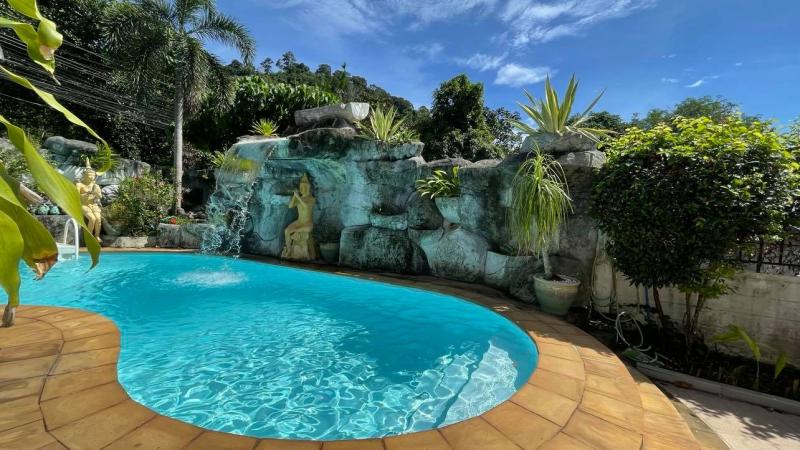照片 在普吉岛卡图出售的迷人泳池别墅