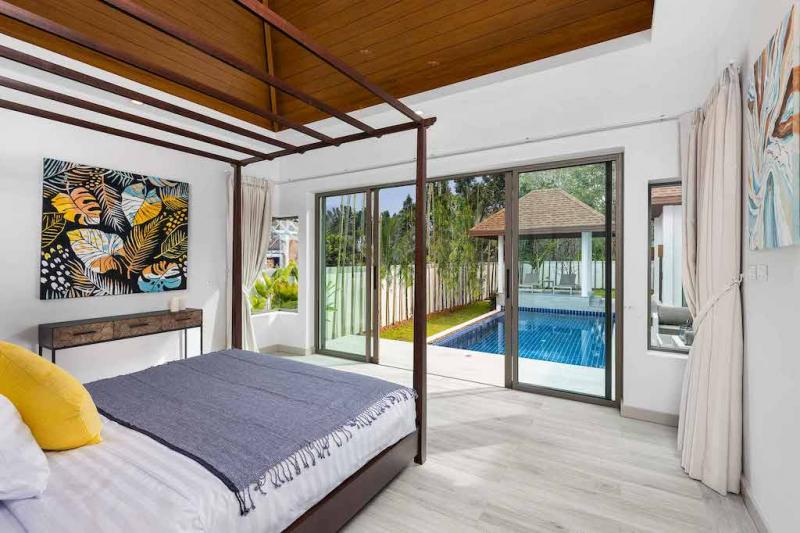 Photo Cozy brand new 4 bedroom villa with pool view located in Rawai beach.