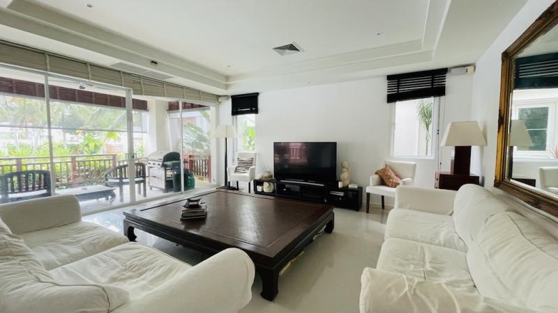 Photo Discounted 3 bedroom condo for sale in Cherngtalay