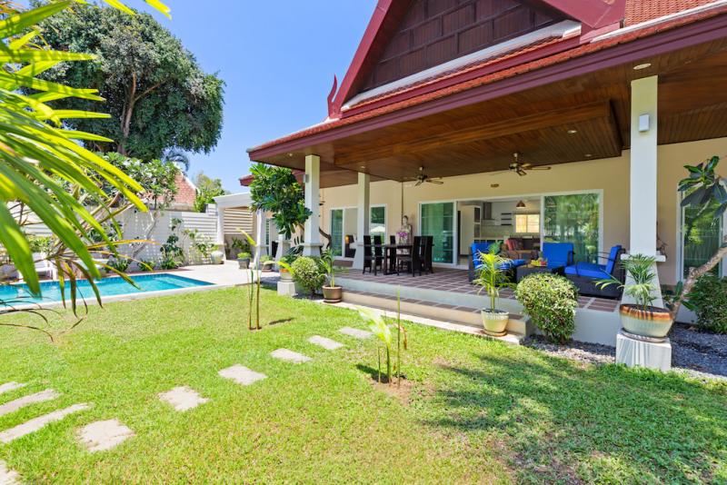 Photo Dream holiday pool villa in Rawai with a beautiful garden