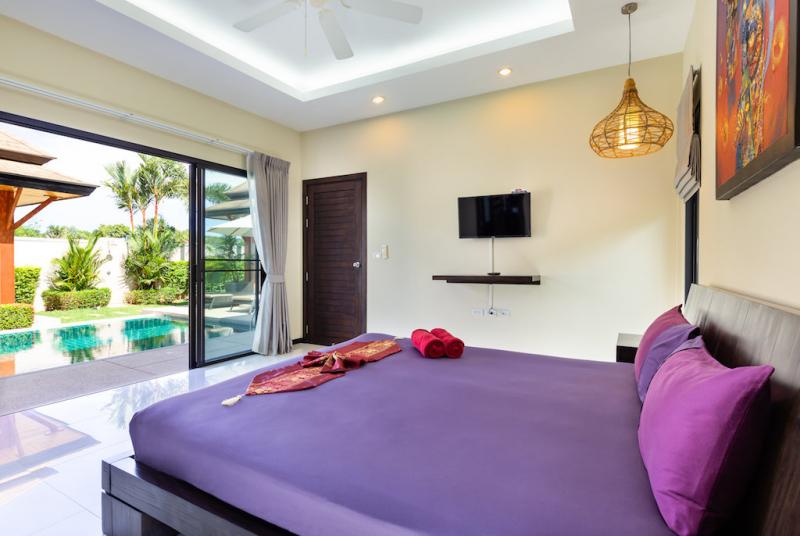 Photo Elegant 3 Bedroom Pool Villa in Rawai, Phuket for holiday rentals