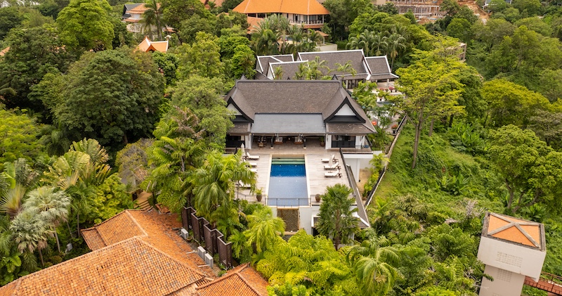 Photo Exclusive 6 Bedroom sea view pool villa for sale in Kata