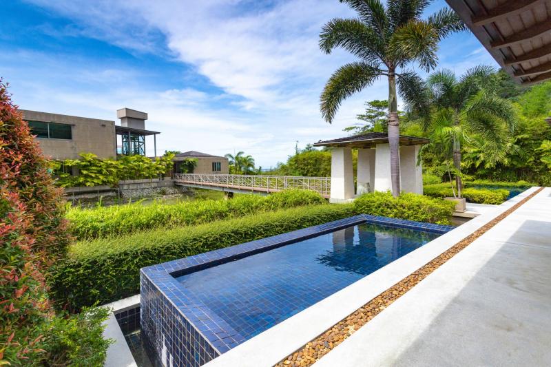 Photo Exclusive 7 Bedroom Villa with Panoramic Sea View for Sale/ Rent in Layan, Phuket