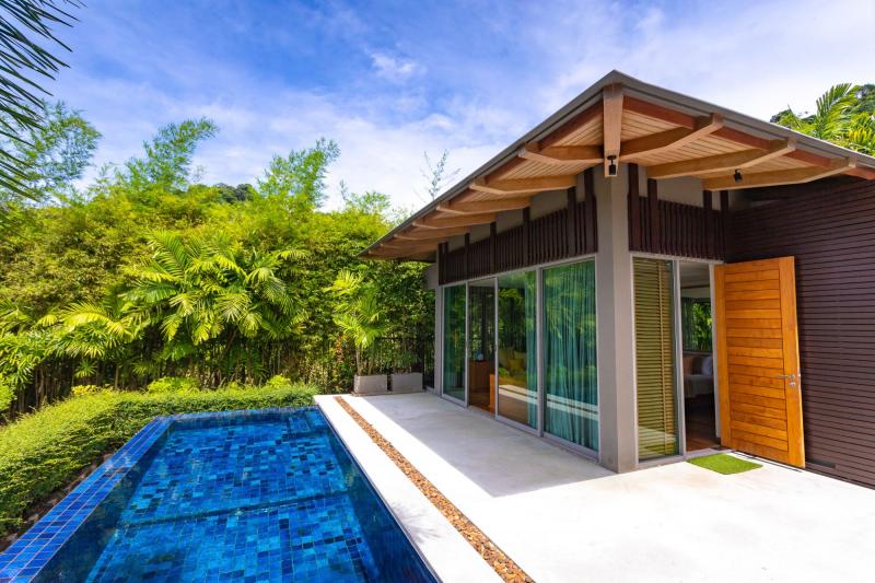Photo Villa exclusive de 7 chambres avec vue panoramique sur la mer à louer ou à vendre à Layan, Phuket
